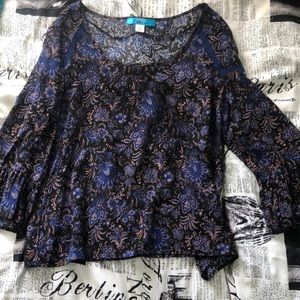 Floral 3/4 sleeve blouse